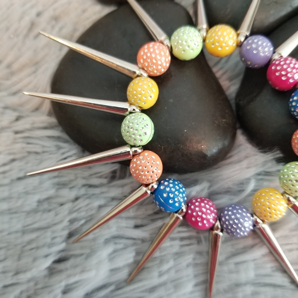 💜NWOT beaded bracelet with spikes - Picture 2 of 2